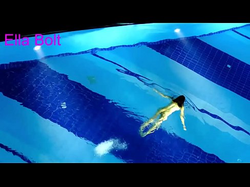 ❤️ എനിക്ക് കാണുന്നത് നിർത്താൻ കഴിയില്ല, ELLA BOLT റിസോർട്ട് പൂളിൽ നഗ്നയായി നീന്തുന്ന യുവ സുന്ദരിയെ പിടികൂടി അനൽ വീഡിയോ ml.oldsex.ru